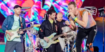 Coldplay headlines Glastonbury 2024 with Little Simz A legendary performance at Worthy Farm