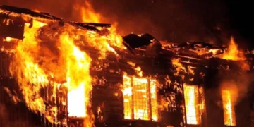 Stamford fire, auto repair shop fire, Stamford structure fire, 911 emergency, Stamford Fire Department