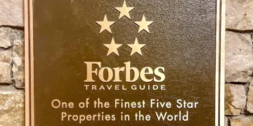 Connecticut luxury hotels, Forbes Travel Guide 2025, Mayflower Inn & Spa, Sky Tower Mohegan Sun