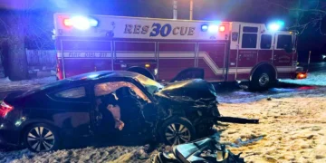 Shelton car accident, Huntington Street crash, Shelton woman hospitalized