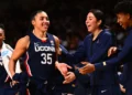 Azzi Fudd Leads UConn to Statement Win Over No. 4 South Carolina , Azzi Fudd, UConn Huskies, South Carolina, 71-game streak