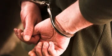 shelton-man-arrested-indecent-exposure-threats-newtown