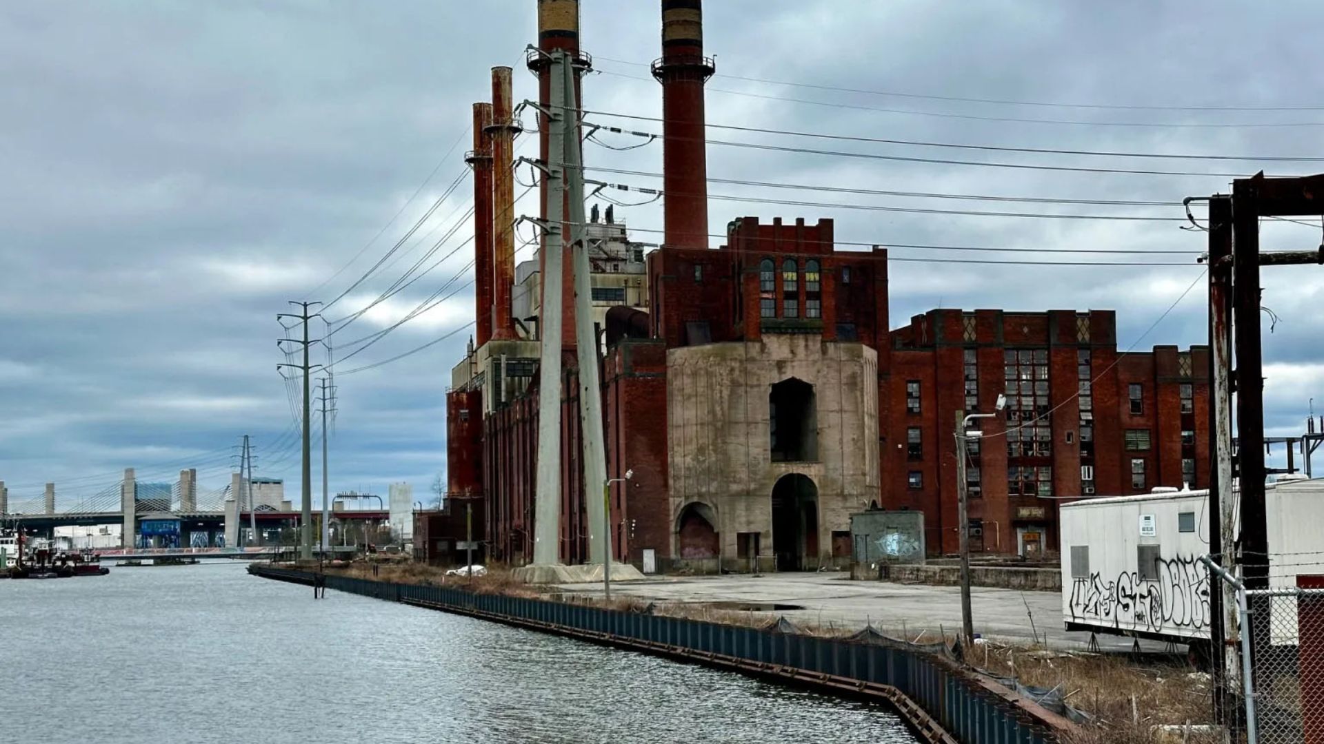 United Illuminating, English Station cleanup, New Haven power plant