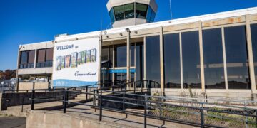 Tweed New Haven Airport, best small airports, Newsweek Readers Choice Awards