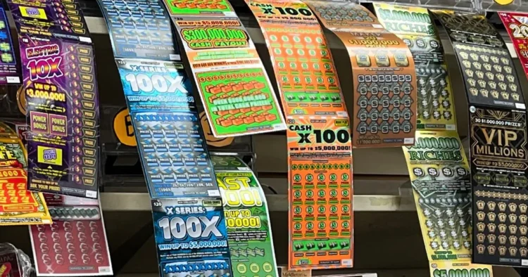 hamden-connecticut-lottery-winner-cashword-250k