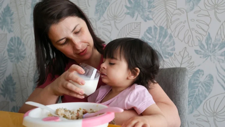 Connecticut working moms, WalletHub working moms ranking, best states for working moms