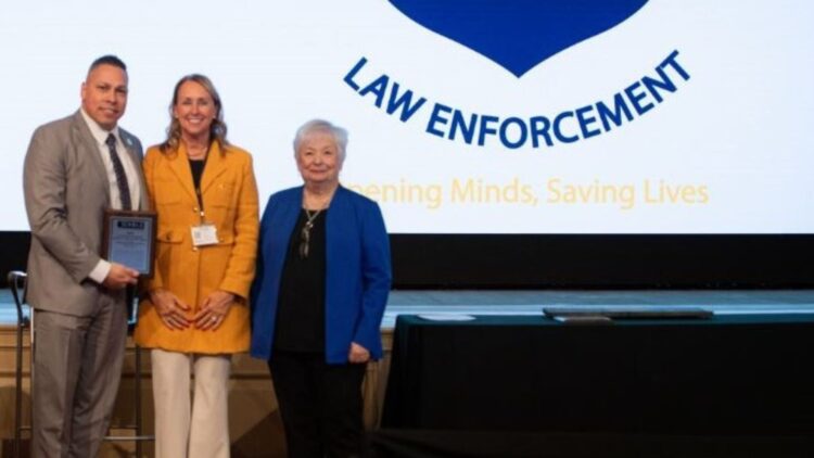 Rodney Valdes, peer support award, Connecticut State Police