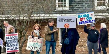 Farmington protest, federal funding cuts, Medicaid in Connecticut, SNAP support