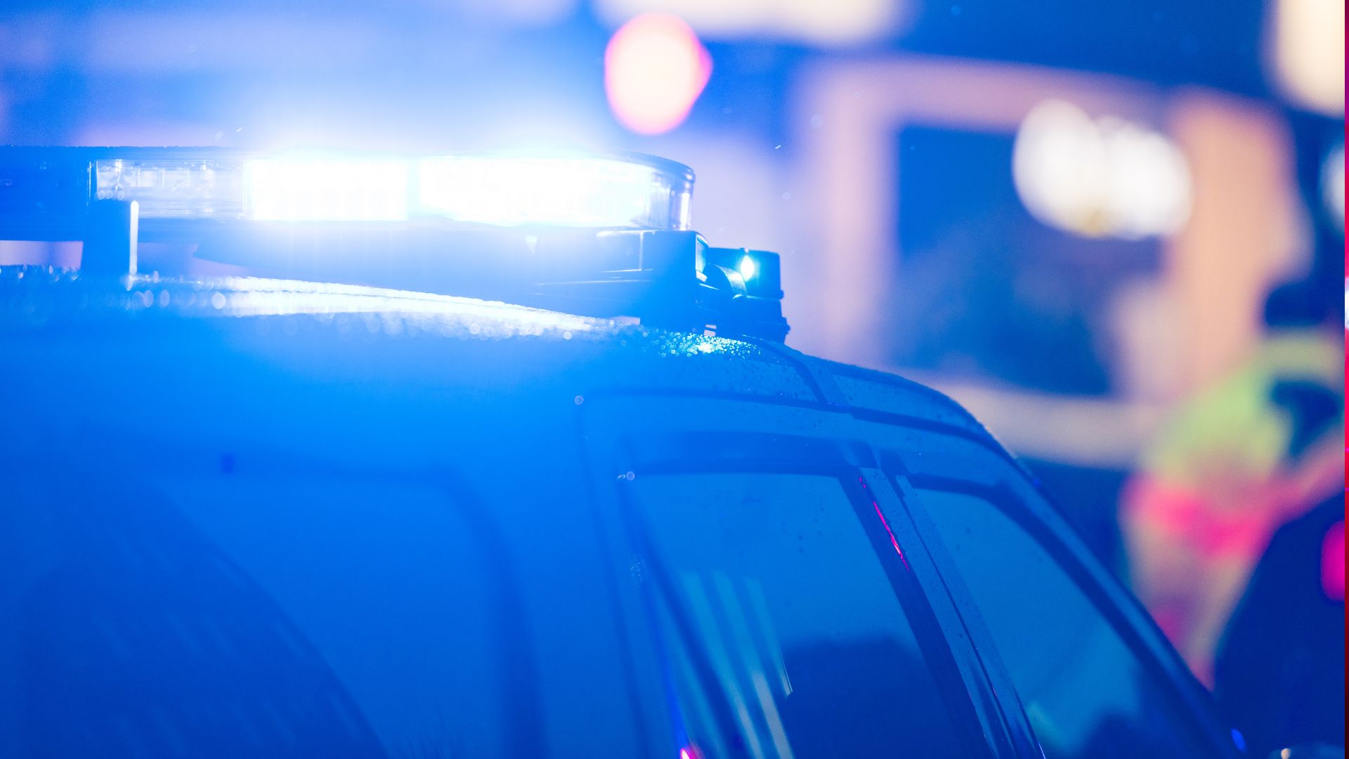 I-84 East Hartford crash, Trooper cruiser struck, Connecticut move over law