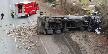 Dump Truck Rollover Shuts Route 9 North Exit in New Britain