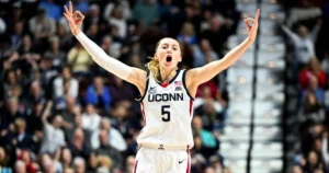 fans-pack-stands-paige-bueckers-connecticut-return