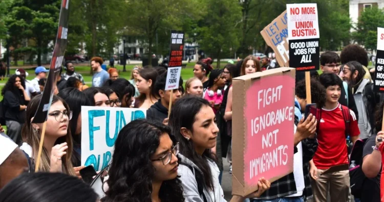 new-haven-students-walk-out-education-funding